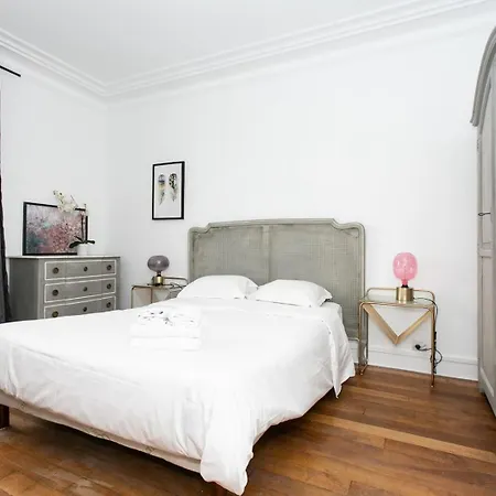 Bnbnook - Stylish 2br - Saint-germain & Bon Marche Paris